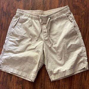 Gap Men’s Khaki Drawstring Shorts Small